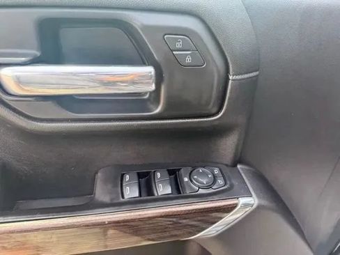 Used 2020 Chevrolet Silverado 1500 RST AWD/4WD image 12