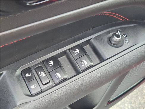 Certified 2025 Jeep Compass Trailhawk AWD/4WD image 27