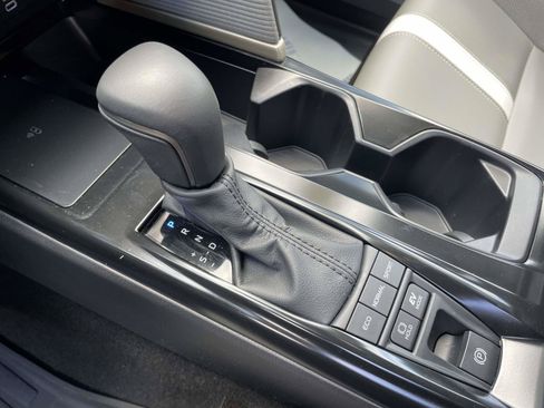 Used 2025 Toyota Camry SE w/ Multimedia Upgrade Package FWD image 15