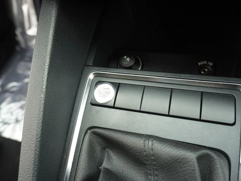 Used 2015 Volkswagen Jetta S image 16