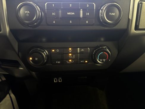 Used 2020 Ford F150 XLT w/ Equipment Group 301A Mid image 35