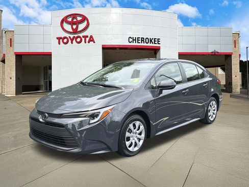 Used 2026 Toyota Corolla LE FWD image 1