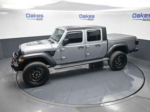 Used 2020 Jeep Gladiator Overland AWD/4WD image 51