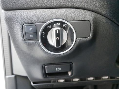 Used 2020 Mercedes-Benz GLA 250 4MATIC image 16