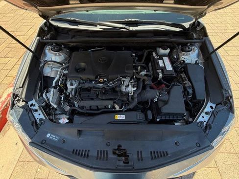 Used 2019 Toyota Camry LE w/ Carpet Mat Package FWD image 34