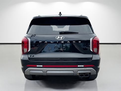 Used 2025 Hyundai Palisade SEL FWD image 4