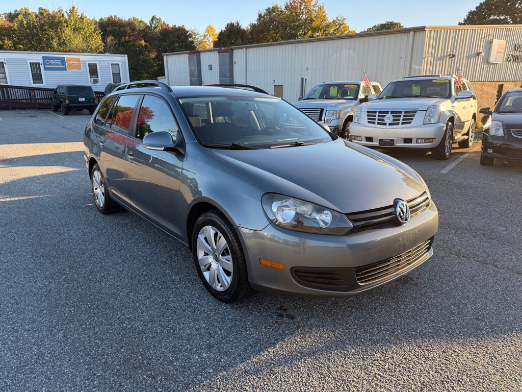 Used 2010 Volkswagen Jetta S FWD image 1
