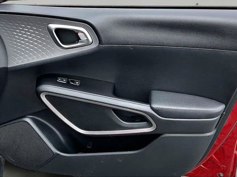 Certified 2023 Kia Soul LX w/ Option Group 015 image 22