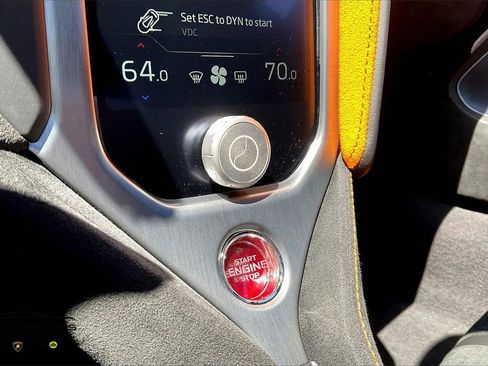 Used 2024 McLaren 750S Spider image 26