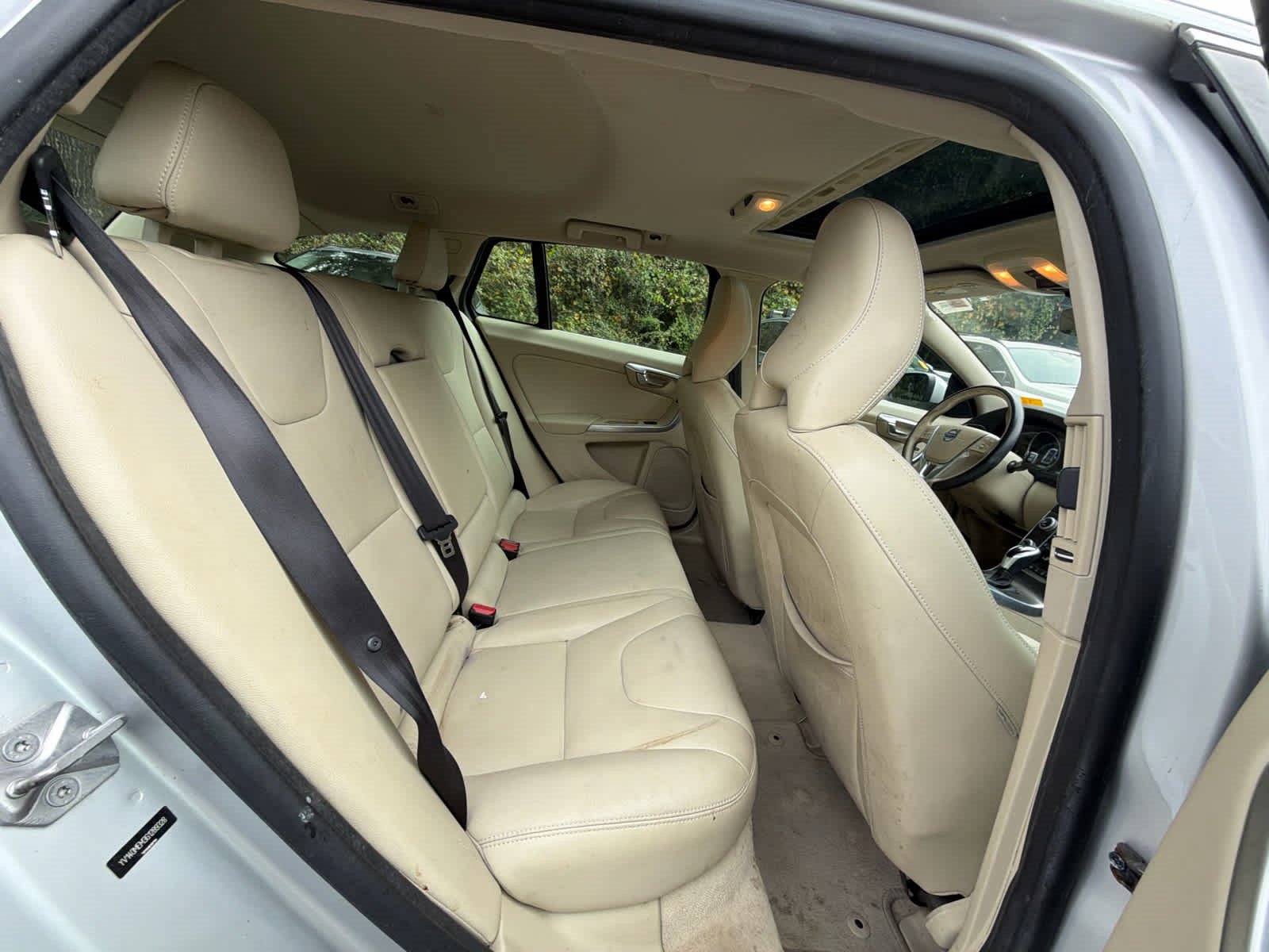 Used 2016 Volvo V60 T5 Platinum FWD image 21