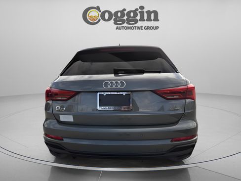 Used 2024 Audi Q3 2.0T Premium image 3