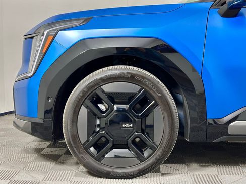 Used 2024 Kia EV9 GT-Line image 11