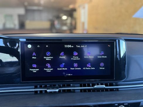 Used 2024 Kia Carnival EX FWD image 30