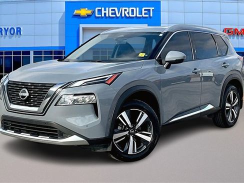 Used 2023 Nissan Rogue Platinum w/ Platinum Premium Package image 3