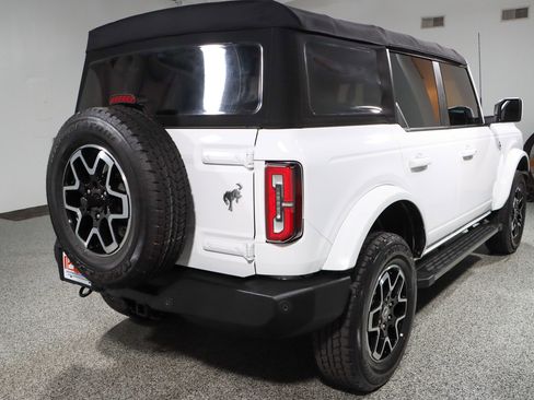 Used 2022 Ford Bronco Outer Banks image 7