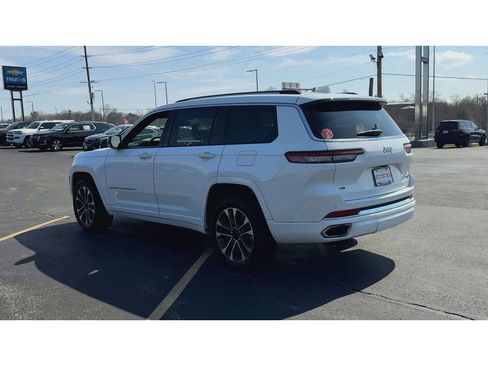 Used 2023 Jeep Grand Cherokee L Overland RWD image 6