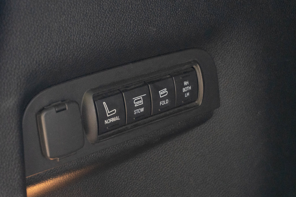 Used 2018 Ford Explorer Sport w/ Equipment Group 401A AWD/4WD image 12