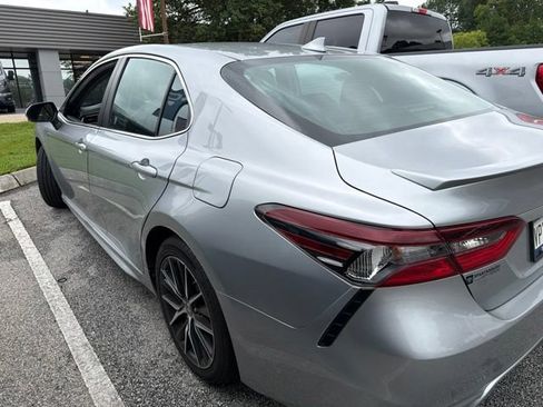 Used 2023 Toyota Camry SE FWD image 16