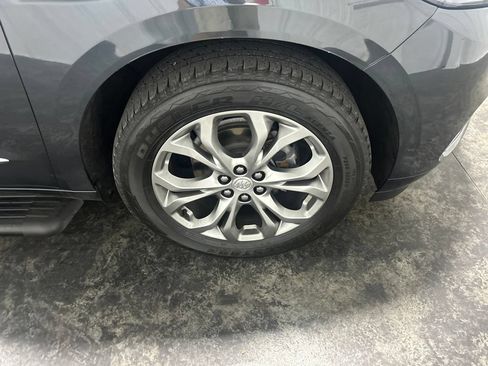 Used 2021 Buick Enclave Avenir w/ Avenir Technology Package AWD/4WD image 10