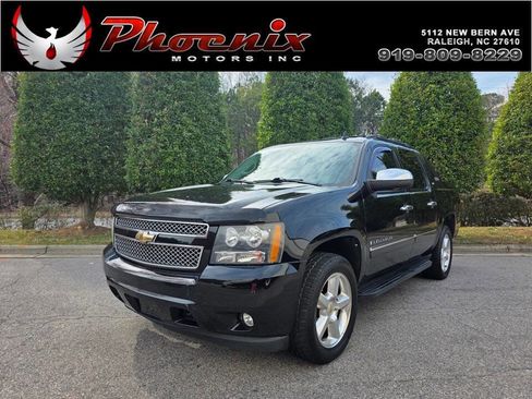 Used 2009 Chevrolet Avalanche LTZ image 1