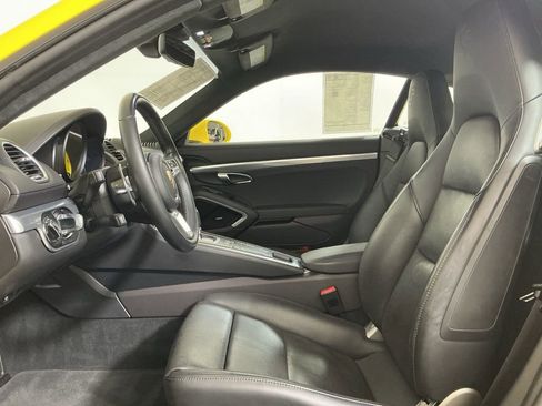 Used 2023 Porsche 718 Cayman GT4 image 25