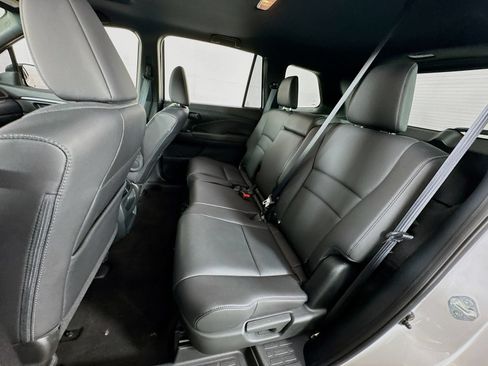 Used 2023 Honda Passport EX-L image 18