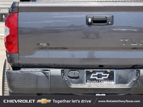 Used 2015 Toyota Tundra SR w/ Tow Package RWD image 7