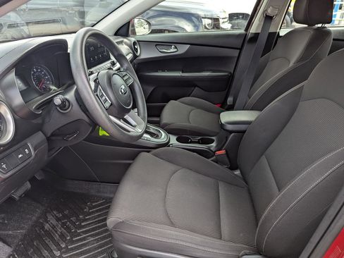 Used 2021 Kia Forte LXS FWD image 25