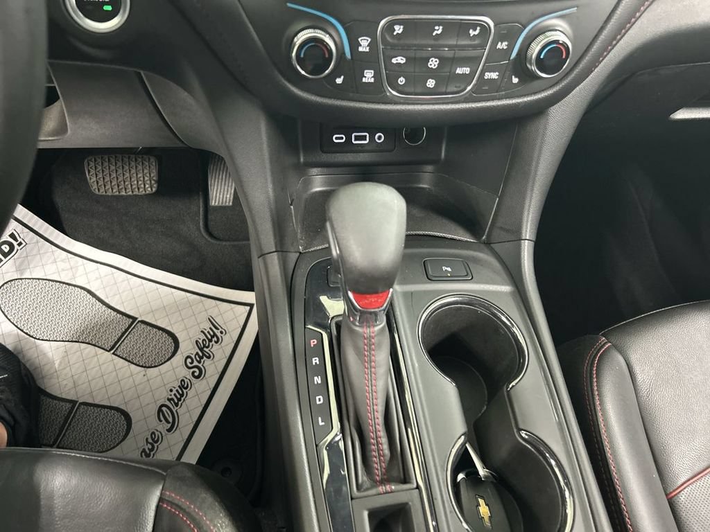 Certified 2023 Chevrolet Equinox RS w/ RS Leather Package AWD/4WD image 17