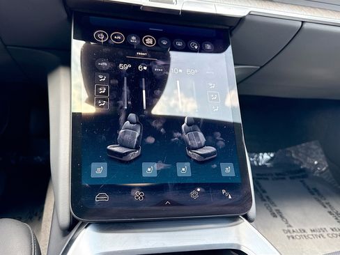 Used 2024 Lucid Air Touring AWD/4WD image 33