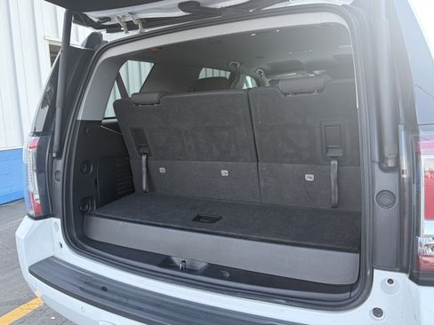 Used 2017 GMC Yukon SLE w/ Convenience Package AWD/4WD image 5