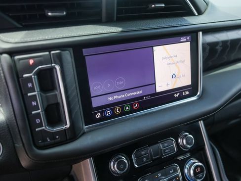 Used 2021 GMC Yukon Denali RWD image 15