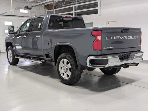 Used 2020 Chevrolet Silverado 2500 LTZ w/ LTZ Premium Package AWD/4WD image 10
