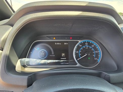 Used 2023 Nissan Leaf S FWD image 22