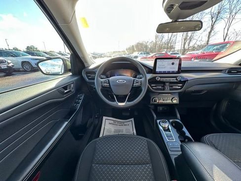 Used 2023 Ford Escape Active w/ Cold Weather Package image 17