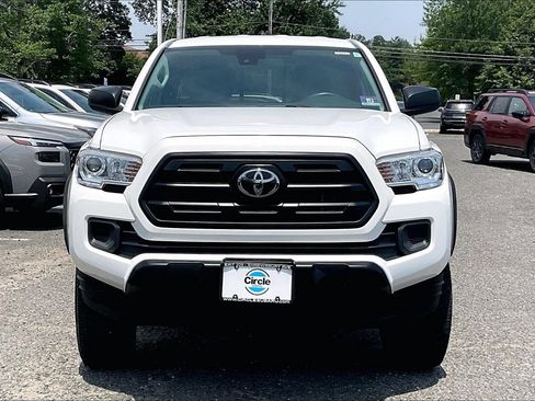 Used 2019 Toyota Tacoma SR w/ SX Package AWD/4WD image 3