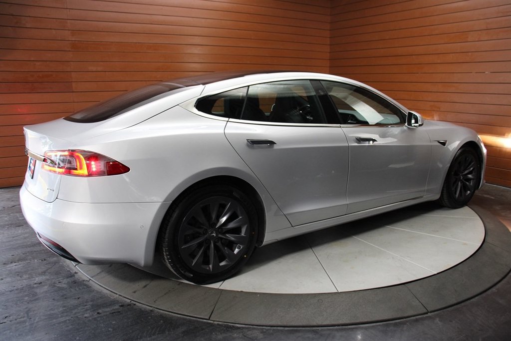 Used 2018 Tesla Model S AWD image 16