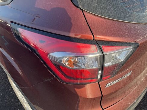 Used 2018 Ford Escape S image 18