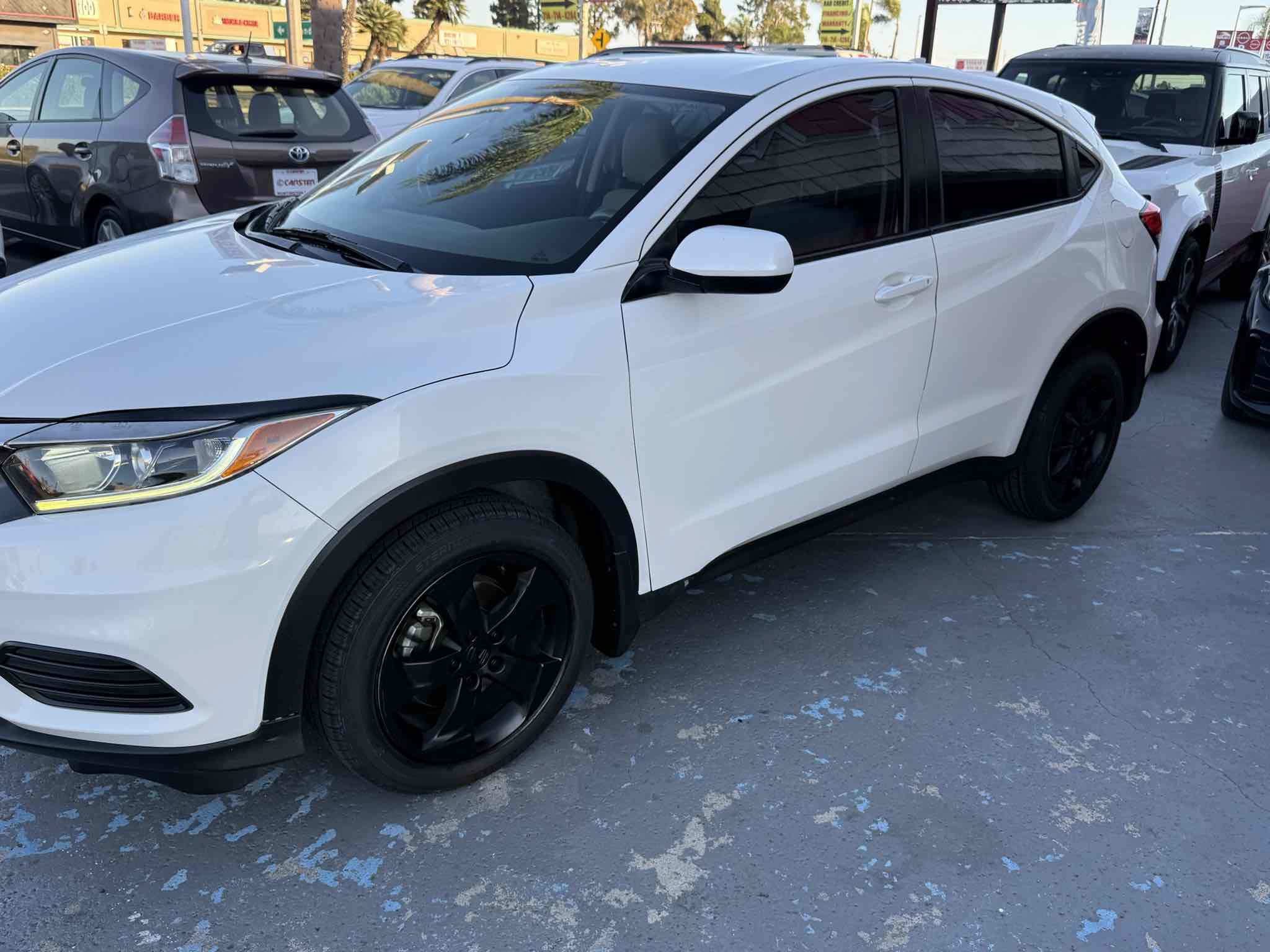 Used 2020 Honda HR-V LX image 40