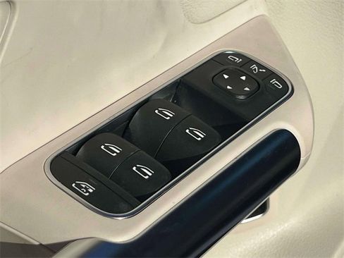 Used 2022 Mercedes-Benz GLA 250 4MATIC image 19