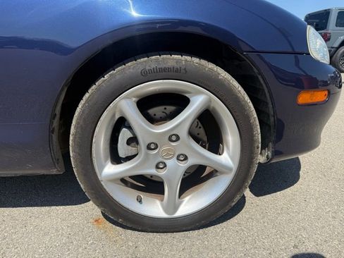 Used 2003 MAZDA MX-5 Miata image 4