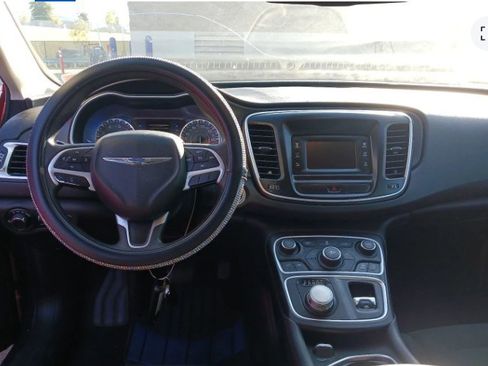 Used 2015 Chrysler 200 Limited image 5