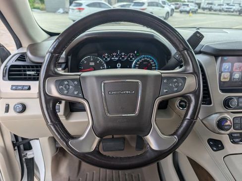 Used 2020 GMC Yukon XL Denali image 15