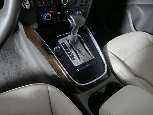 Used 2013 Audi Q5 2.0T Premium w/ Convenience Pkg AWD/4WD image 24