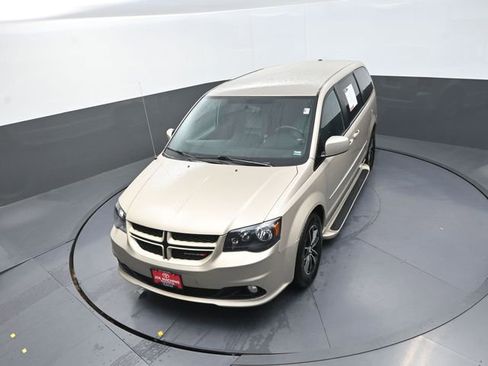 Used 2016 Dodge Grand Caravan R/T w/ Safety Sphere Group image 34