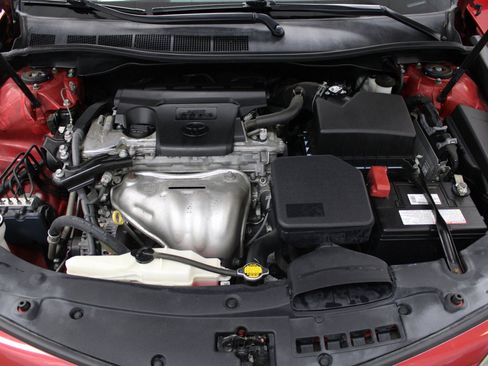Used 2014 Toyota Camry SE image 9