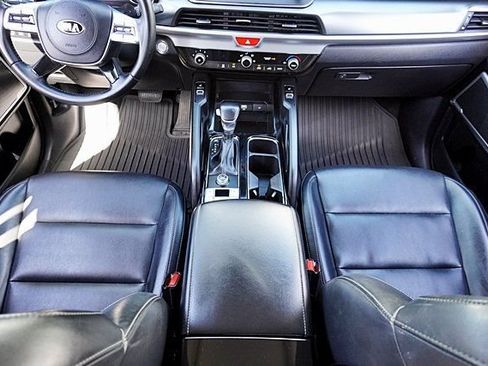 Used 2021 Kia Telluride S FWD image 22