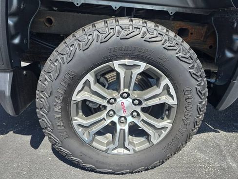 Used 2024 GMC Sierra 1500 Pro w/ Graphite Edition AWD/4WD image 12