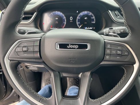 New 2025 Jeep Grand Cherokee Laredo X image 20