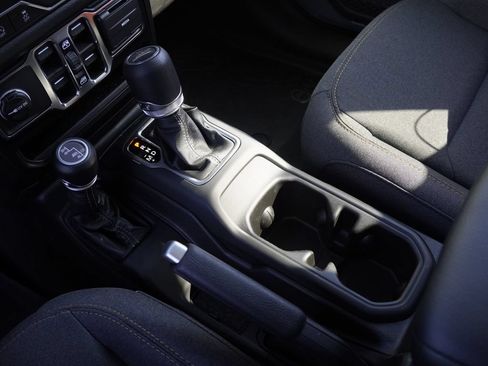 New 2026 Jeep Gladiator Sport AWD/4WD image 26